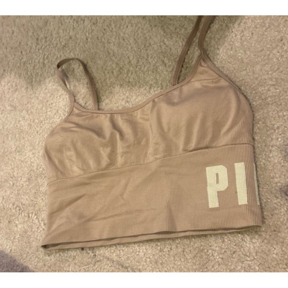 victoria’s secret pink bra